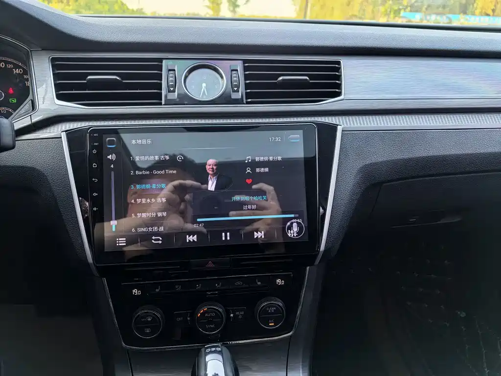 Volkswagen Passat — фото 8