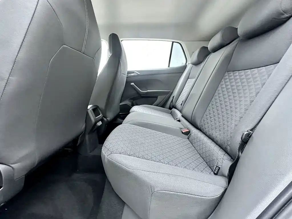 Volkswagen T-Cross — фото 6