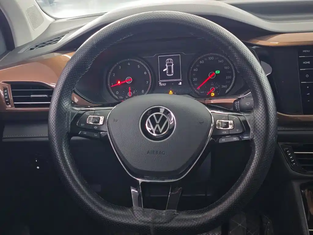 Volkswagen Tharu — фото 7