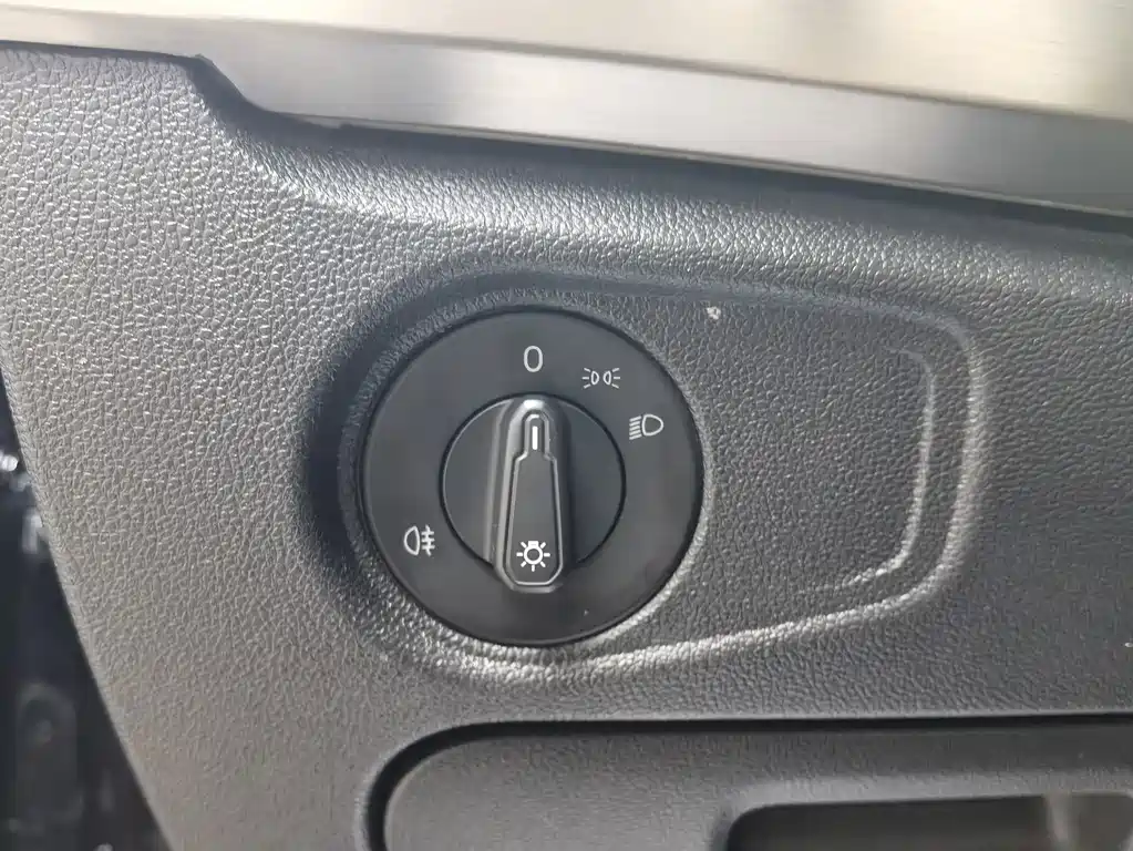 Volkswagen Passat — фото 14