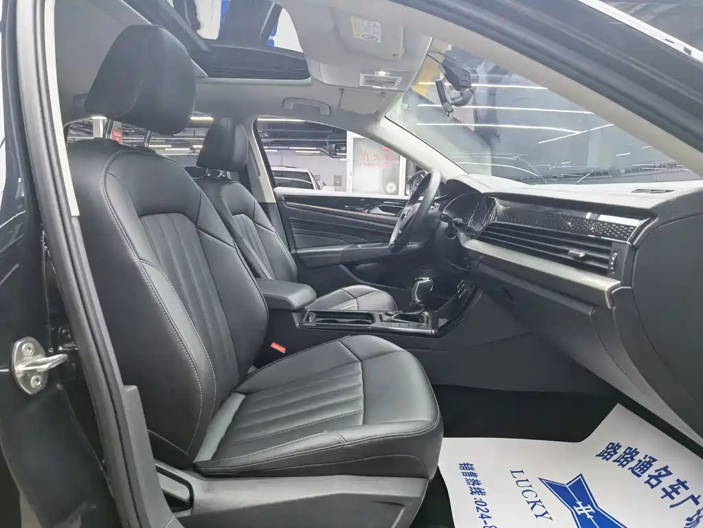 Volkswagen Passat — фото 8