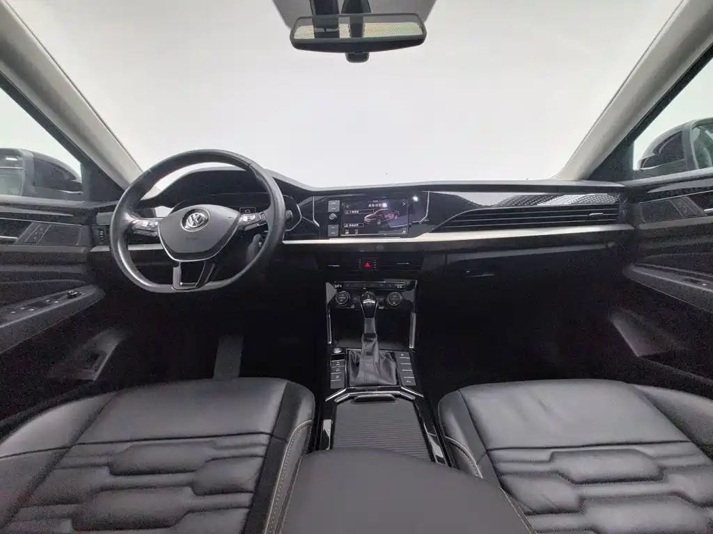Volkswagen Passat — фото 5