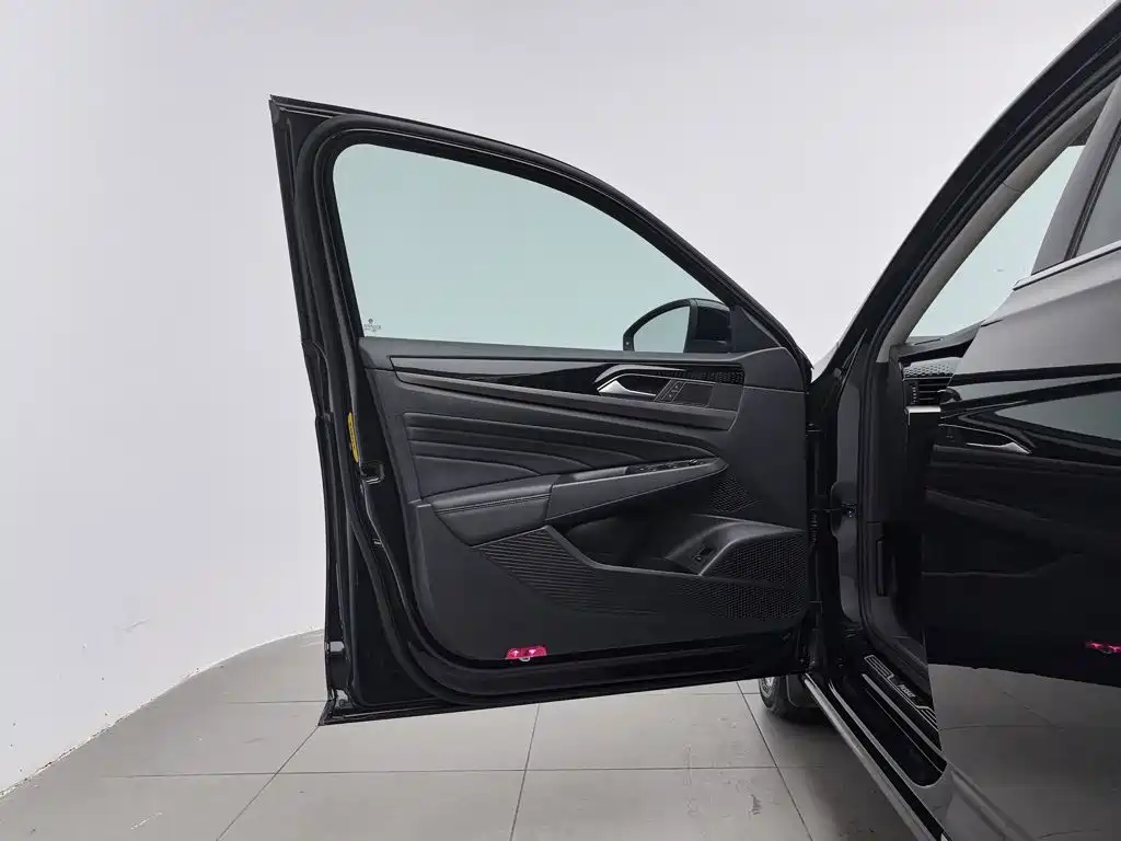 Volkswagen Passat — фото 8