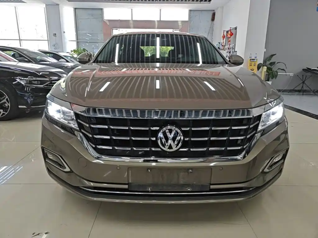 Volkswagen Passat — фото 3