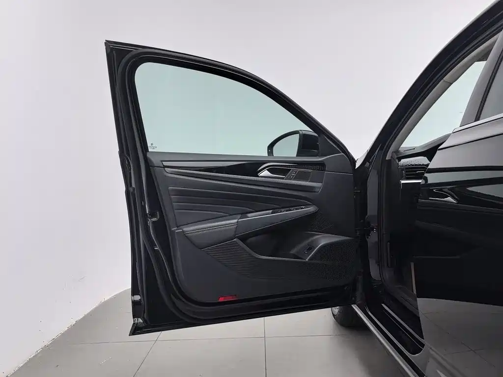 Volkswagen Passat — фото 8