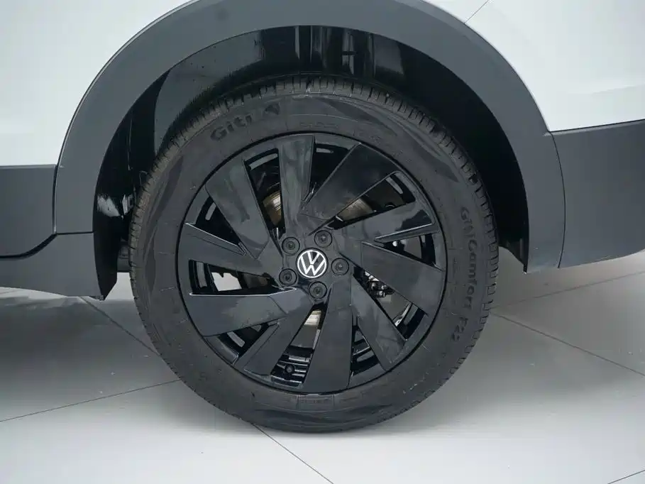 Volkswagen Tharu — фото 21