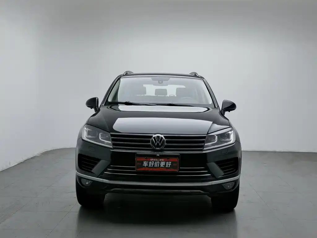 Volkswagen Touareg — фото 3