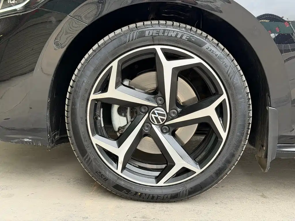 Volkswagen Passat — фото 14