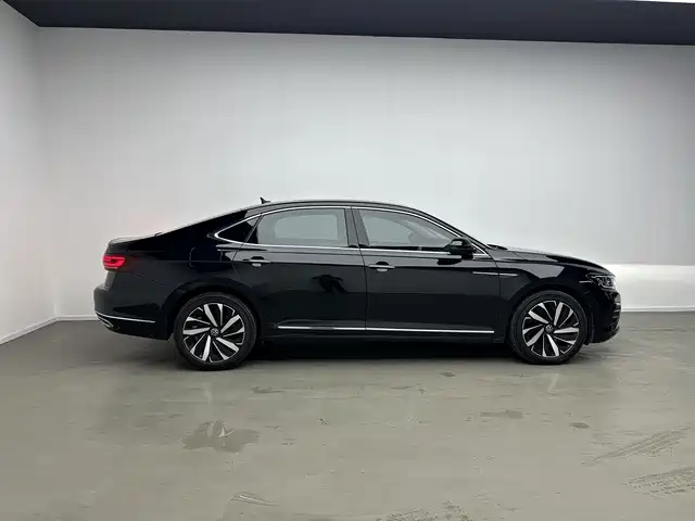 Volkswagen Passat — фото 5