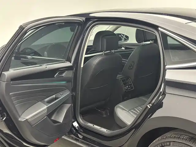 Volkswagen Passat — фото 9
