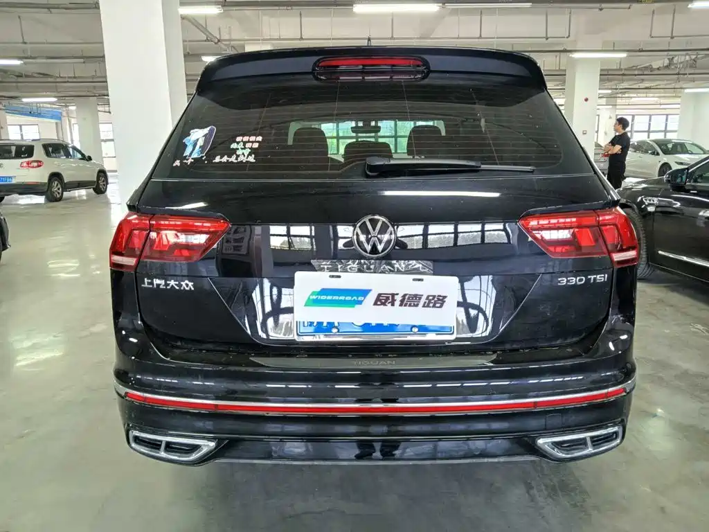 Volkswagen Tiguan L — фото 5