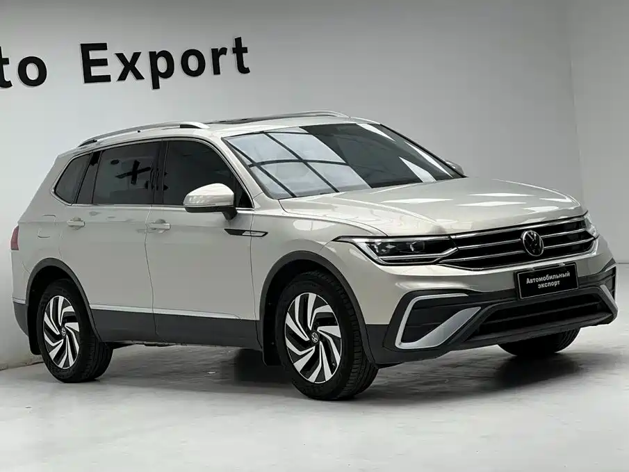 Volkswagen Tiguan L — фото 3