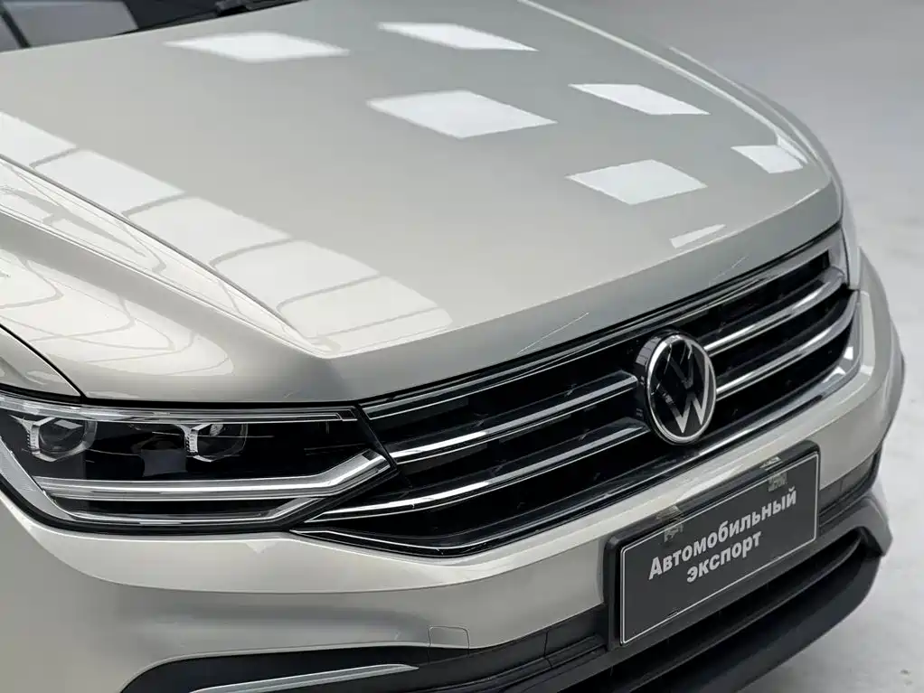 Volkswagen Tiguan L — фото 4