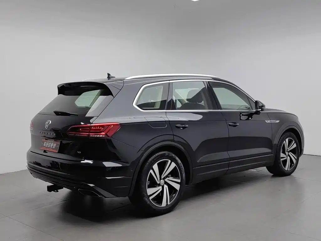 Volkswagen Touareg — фото 2