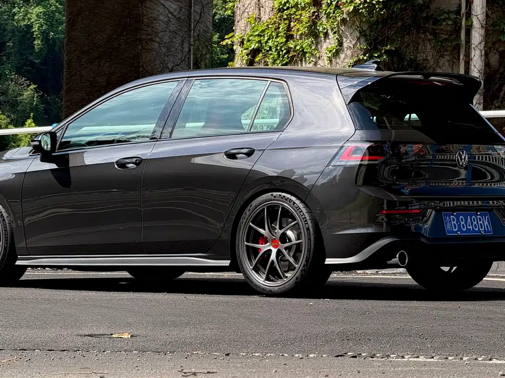 Volkswagen Golf GTI — фото 4