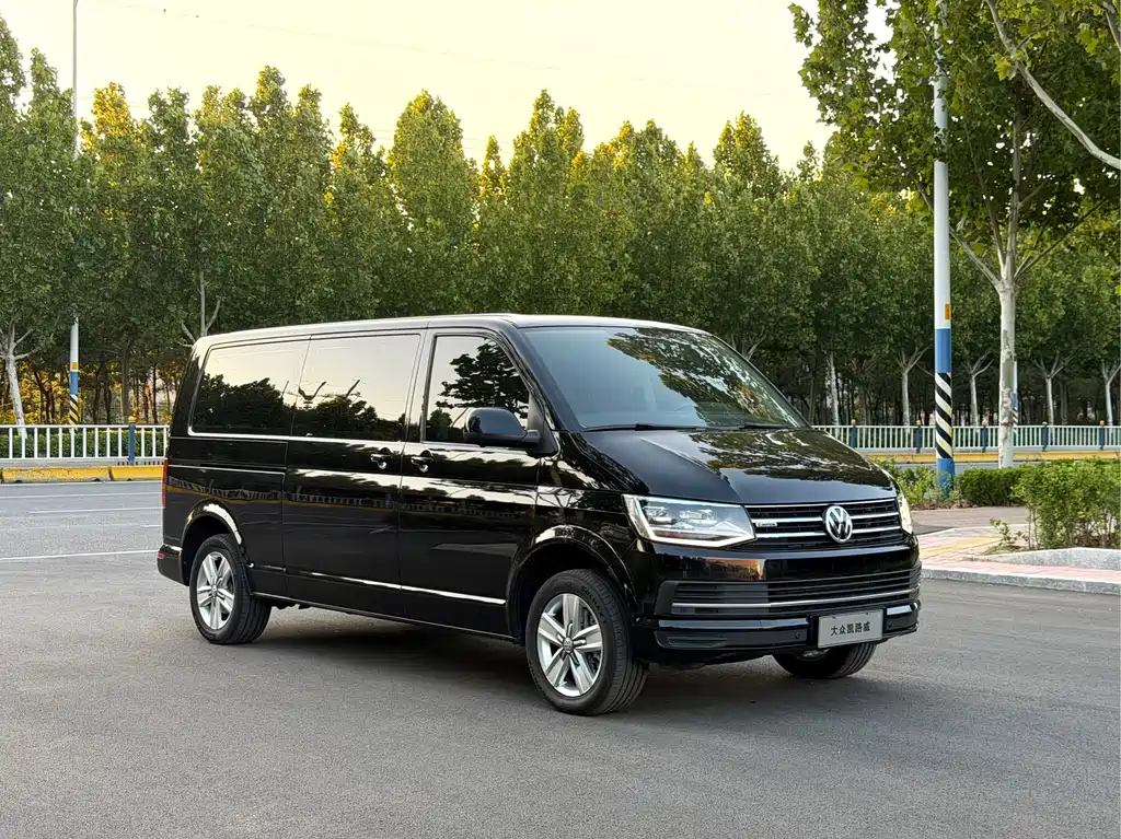 Volkswagen Caravelle — фото 3