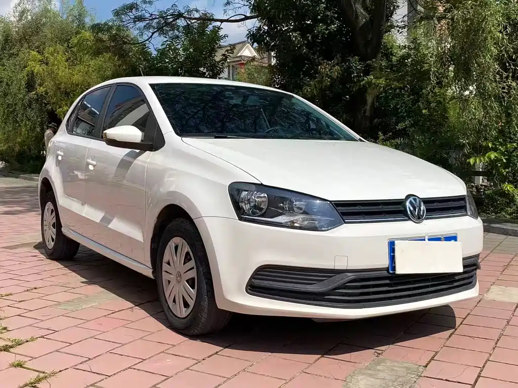 Volkswagen Polo — фото 3