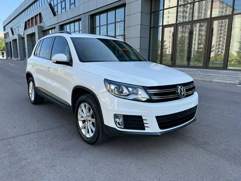 Volkswagen Tiguan — фото 3
