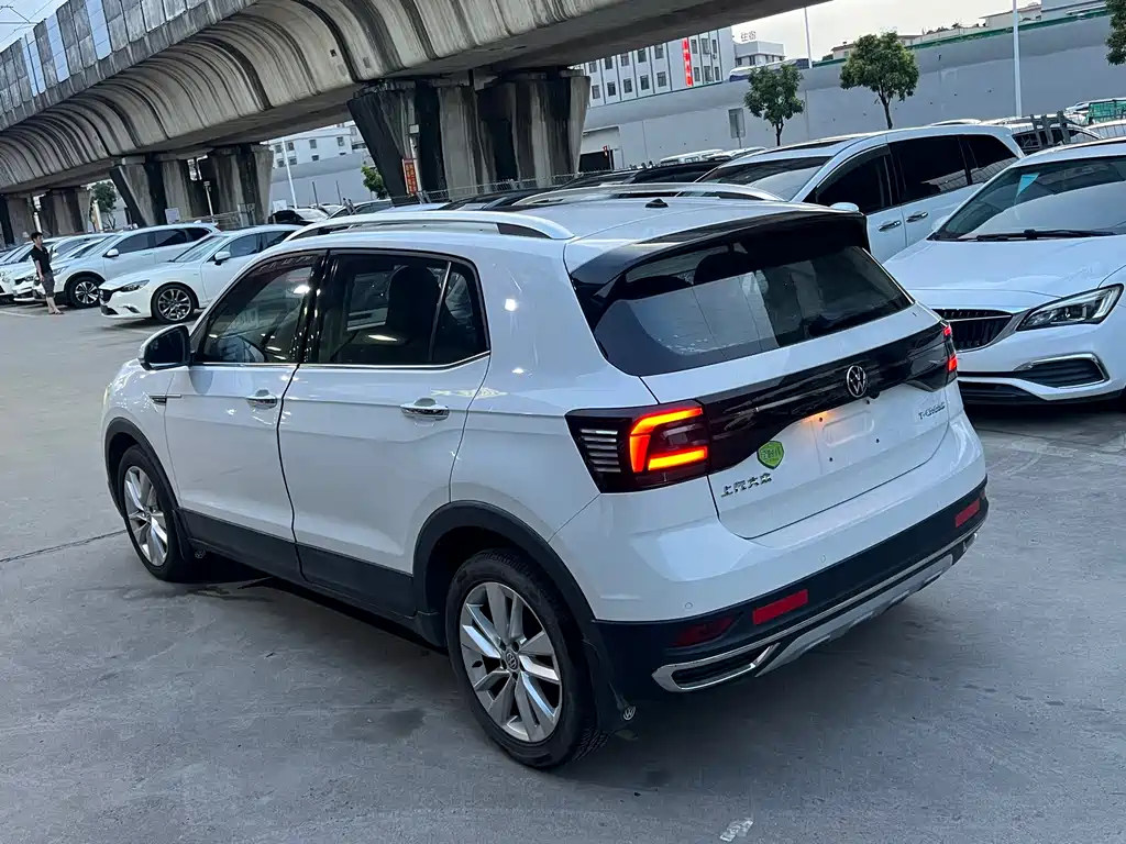 Volkswagen T-Cross — фото 6