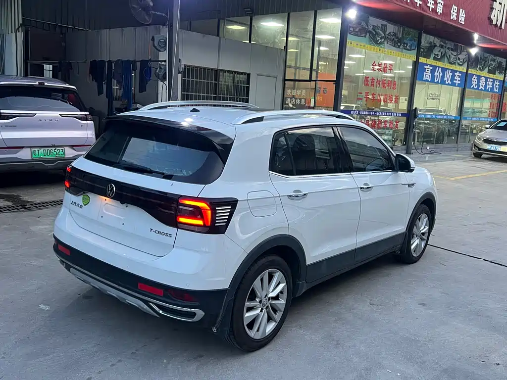 Volkswagen T-Cross — фото 7