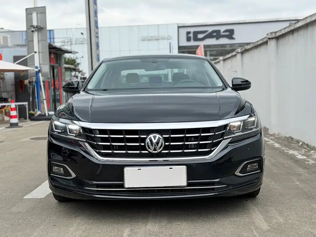 Volkswagen Passat — фото 2