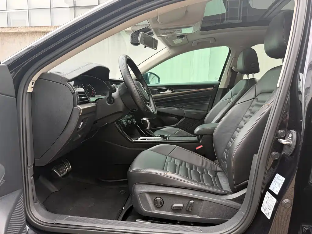 Volkswagen Passat — фото 4