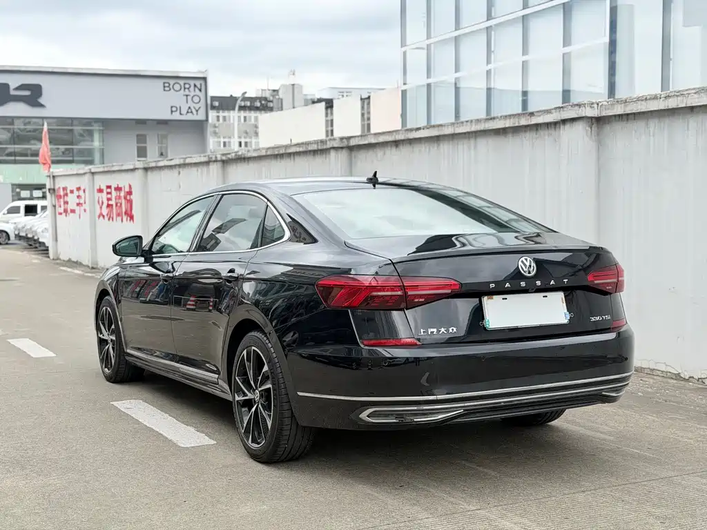 Volkswagen Passat — фото 8
