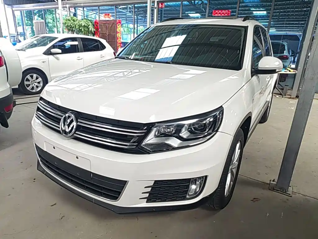 Volkswagen Tiguan — фото 2
