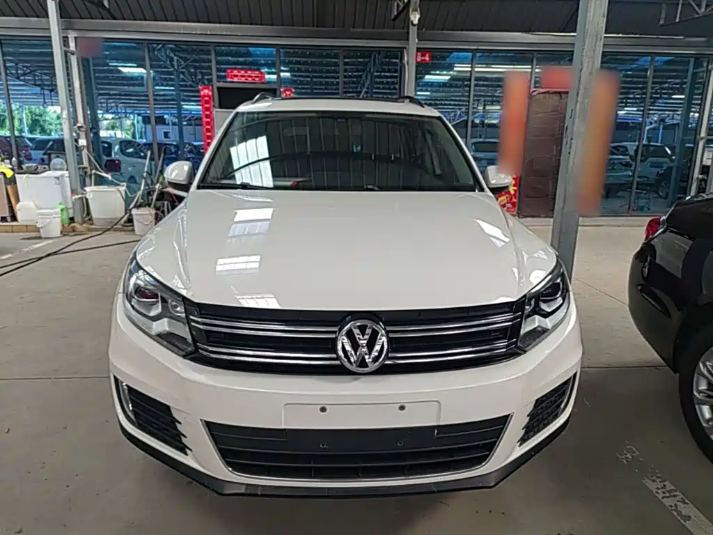 Volkswagen Tiguan — фото 3