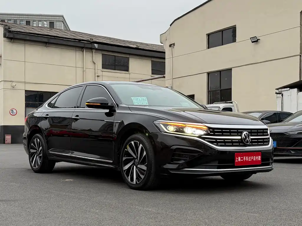 Volkswagen Passat — фото 3