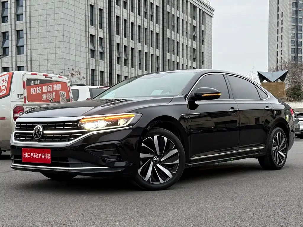 Volkswagen Passat — фото 33