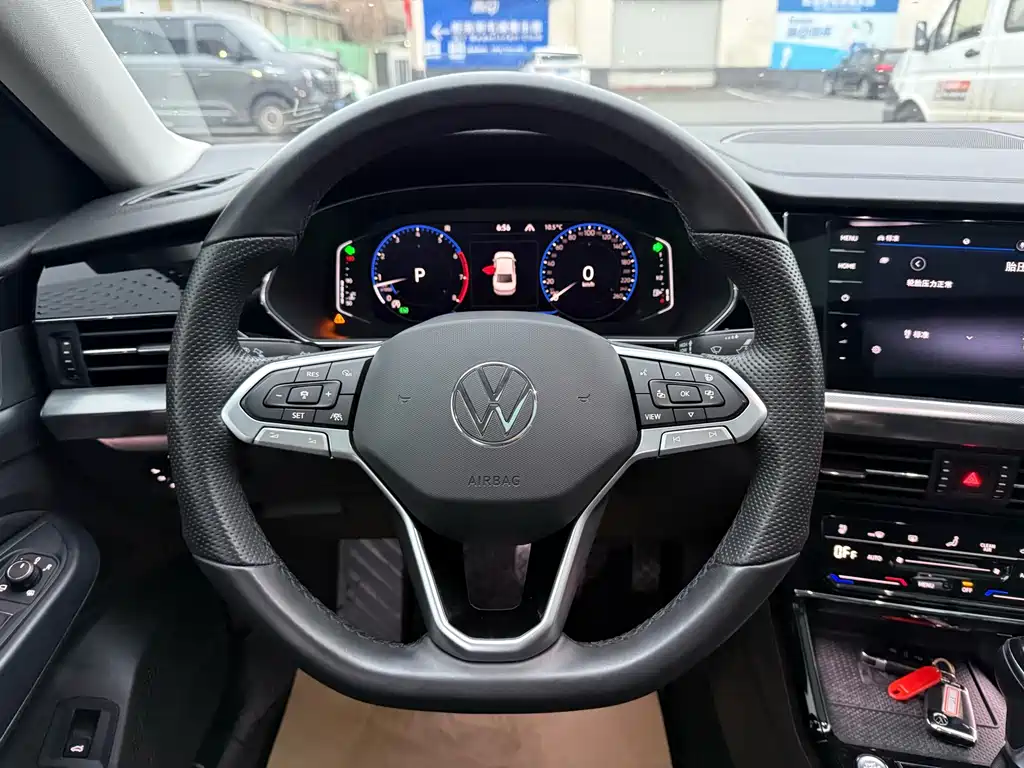 Volkswagen Passat — фото 5