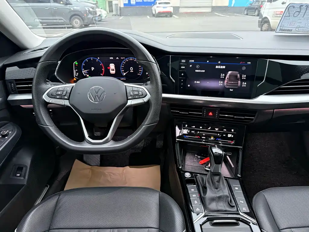 Volkswagen Passat — фото 6
