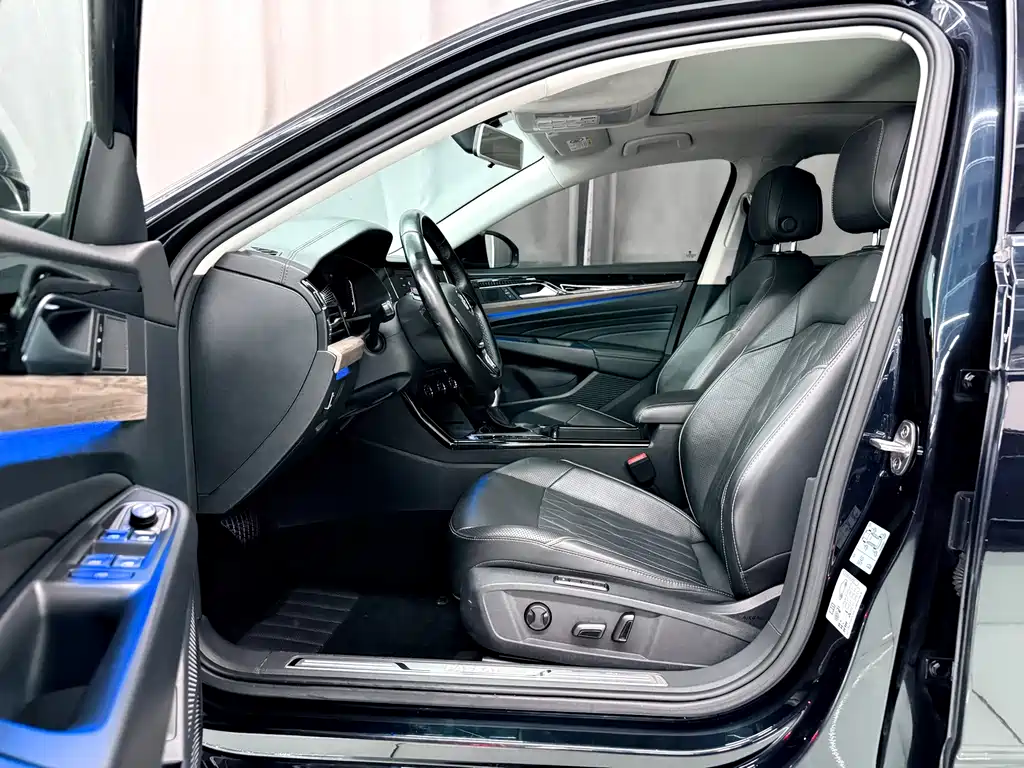 Volkswagen Passat — фото 9