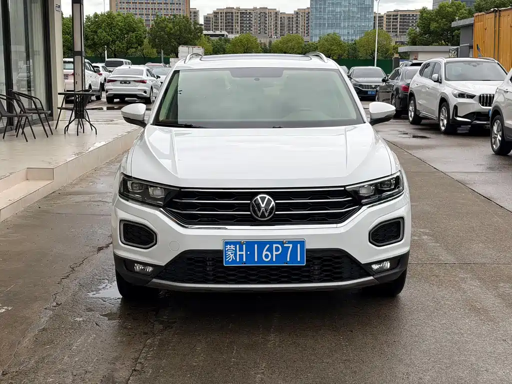 Volkswagen T-Roc — фото 2