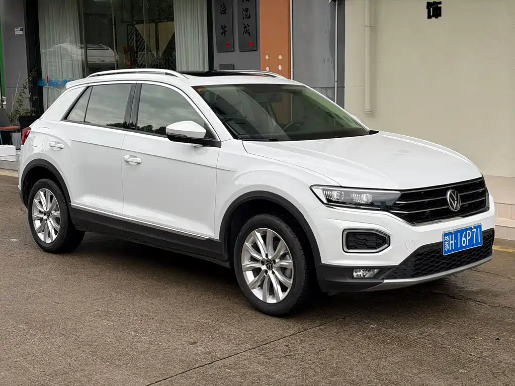 Volkswagen T-Roc — фото 3