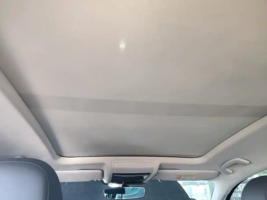 Volkswagen Passat — фото 18