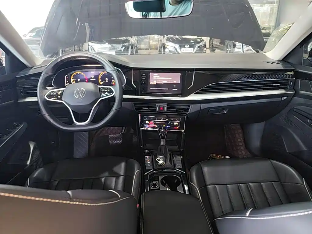 Volkswagen Passat — фото 10