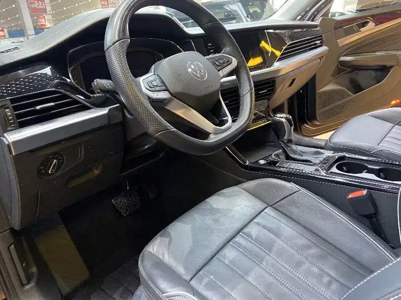 Volkswagen Passat — фото 5