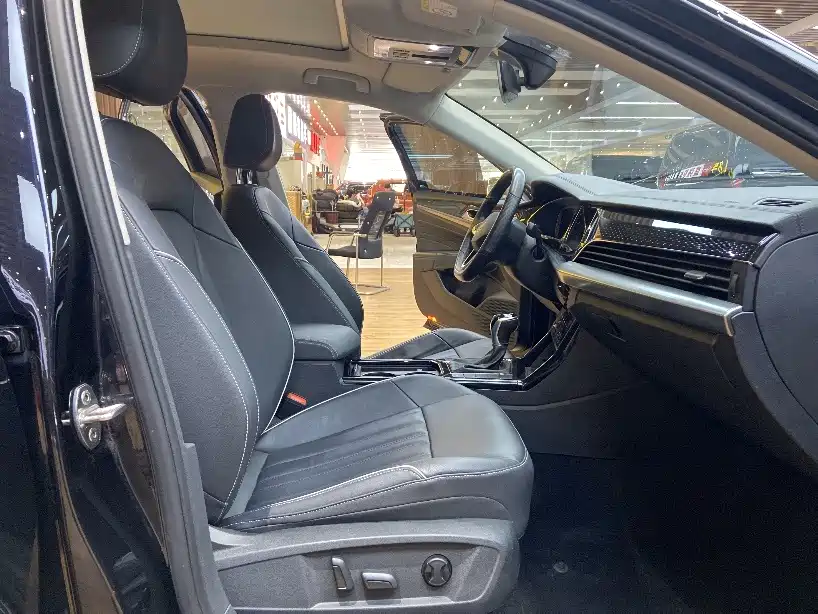 Volkswagen Passat — фото 7