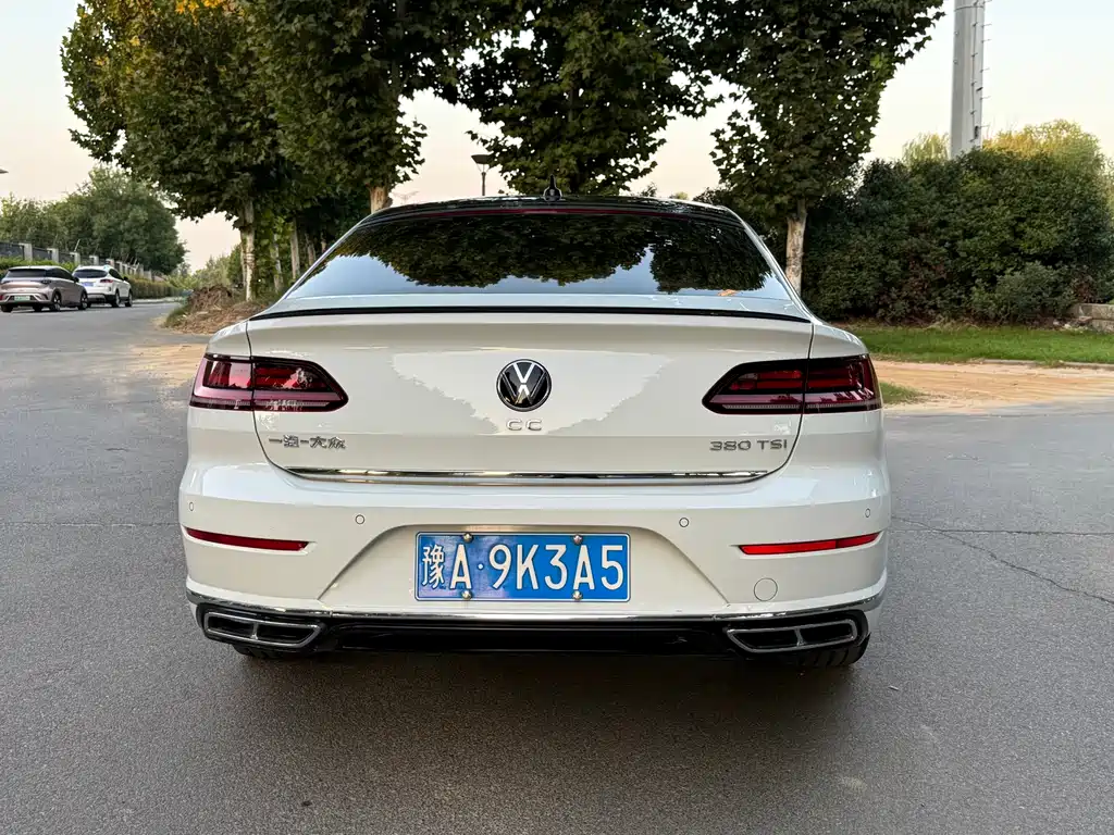 Volkswagen CC — фото 8