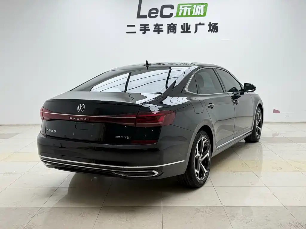Volkswagen Passat — фото 5