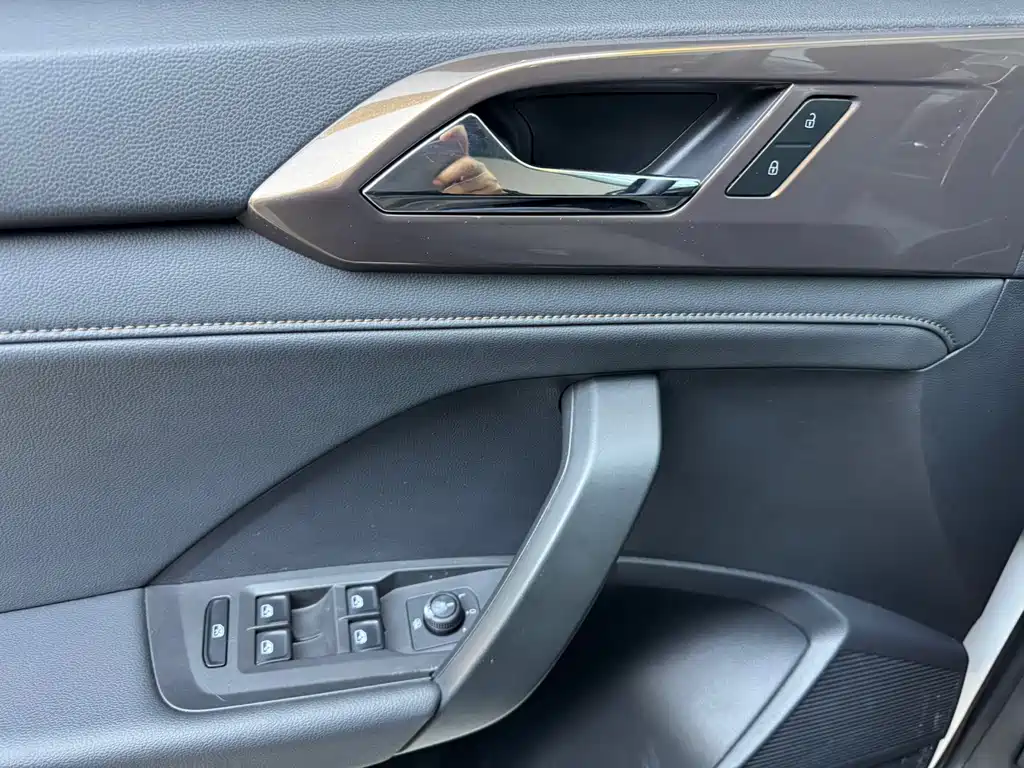 Volkswagen Tharu — фото 13