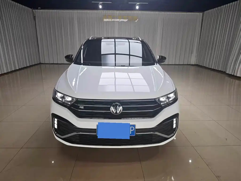 Volkswagen T-Roc — фото 2