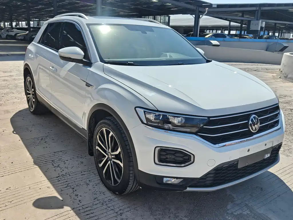Volkswagen T-Roc — фото 3