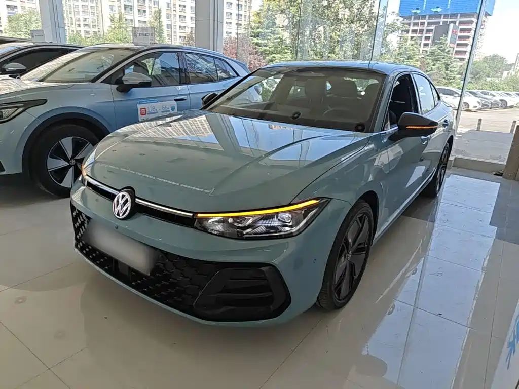 Volkswagen Passat — фото 2