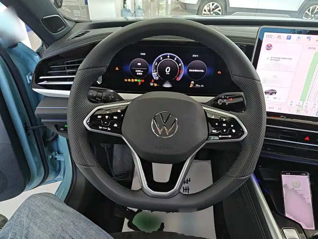 Volkswagen Passat — фото 11