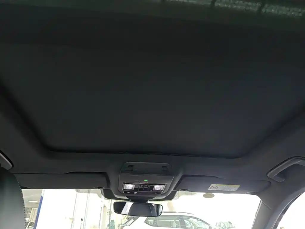 Volkswagen Passat — фото 18