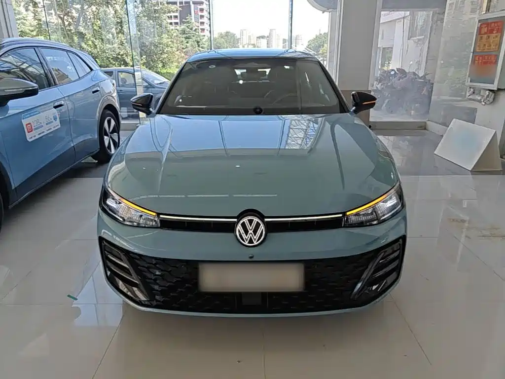 Volkswagen Passat — фото 3