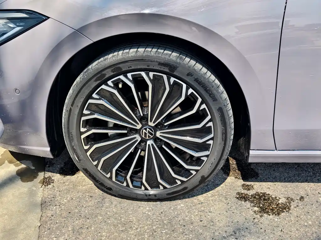 Volkswagen Passat — фото 10